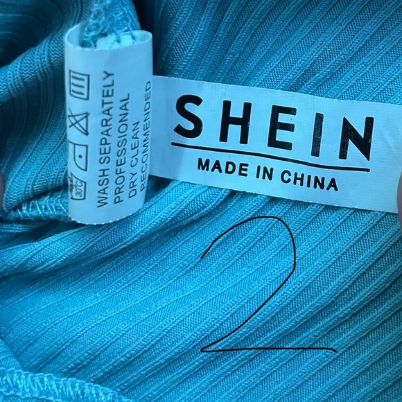 3 Shein Ribbed Crop Top Bundle! 2 Light Blue, 1 Black - Picture 6 of 9